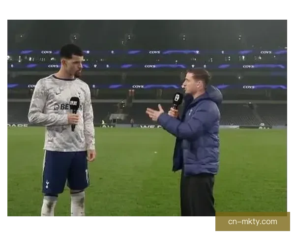 萨顿称曼联胜富勒姆靠运 索兰克再进