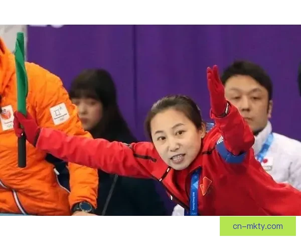 李琰率队夺1金2铜笑拥高志丹